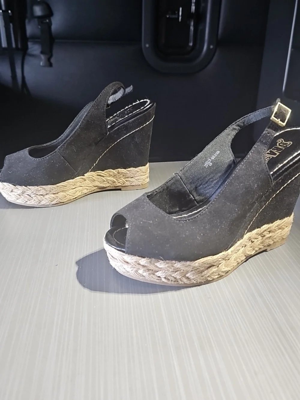 BRASH Black Suede Peep Toe Sling Back Wedge Shoes Women's 5 Excellent PreOwned